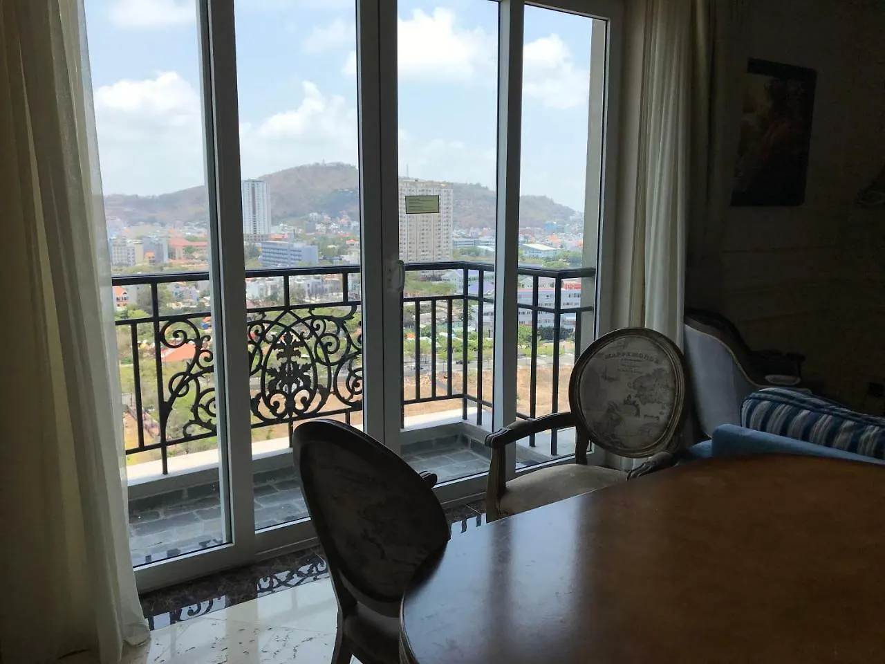 Nancy The Imperial Condotel 5 Star Sea View Vung Tau Vietnam